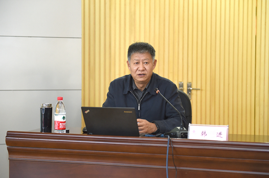 湖北省委宣讲团成员,武汉大学党委书记韩进作主题宣讲报告